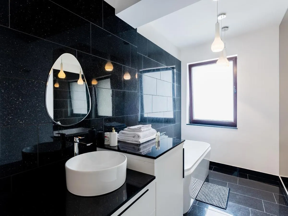 شقة Park Herastrau 2 Luxury Bedroom بوخارست